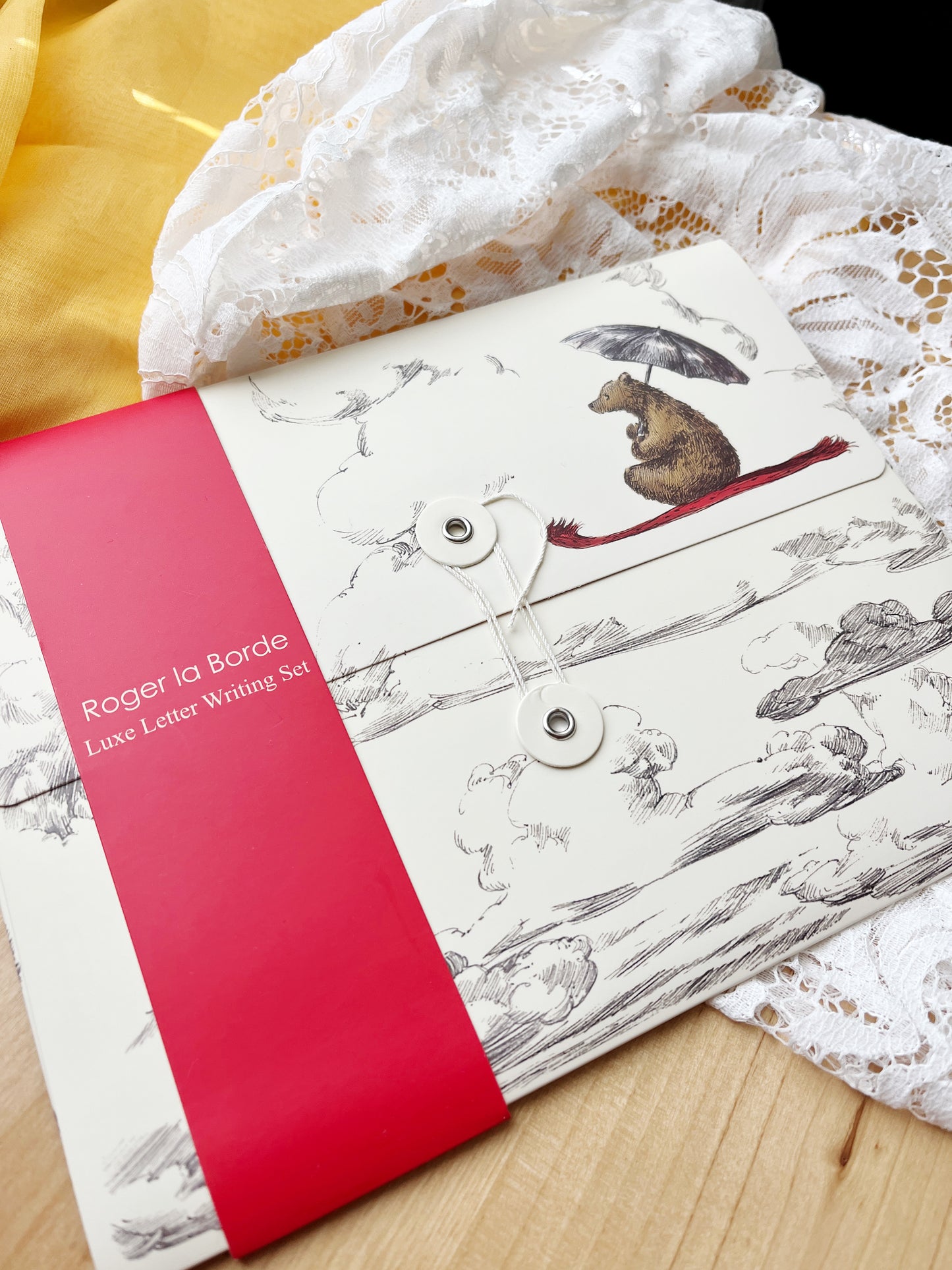 Roger La Borde Flying Antique Bear Letter Writing Set