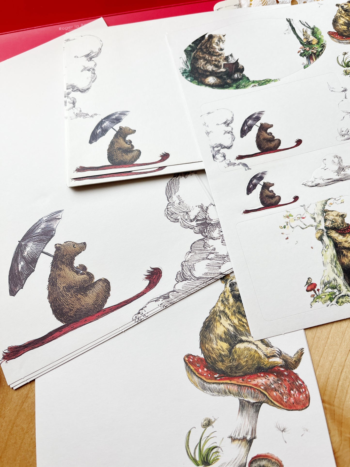 Roger La Borde Flying Antique Bear Letter Writing Set