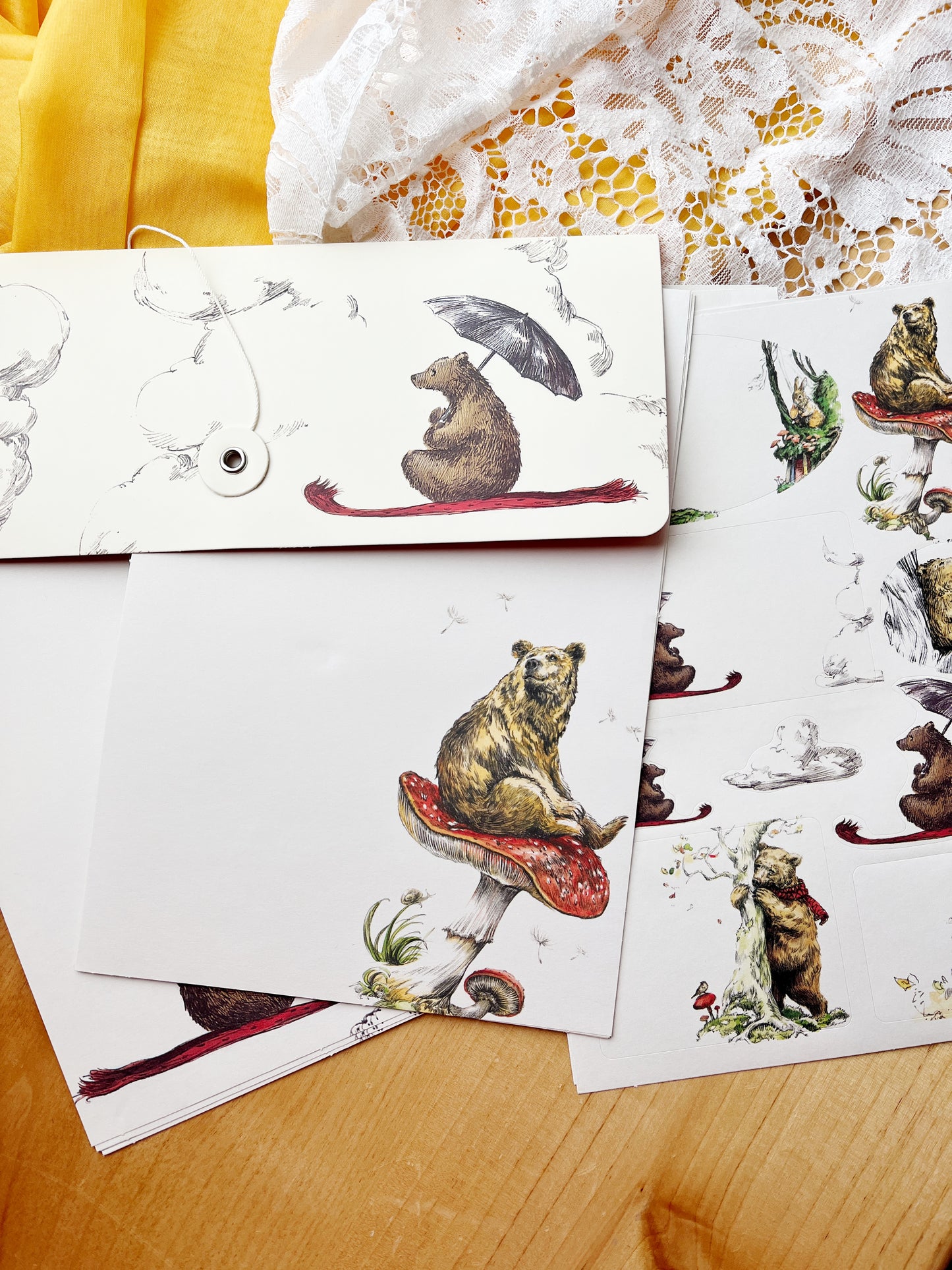Roger La Borde Flying Antique Bear Letter Writing Set