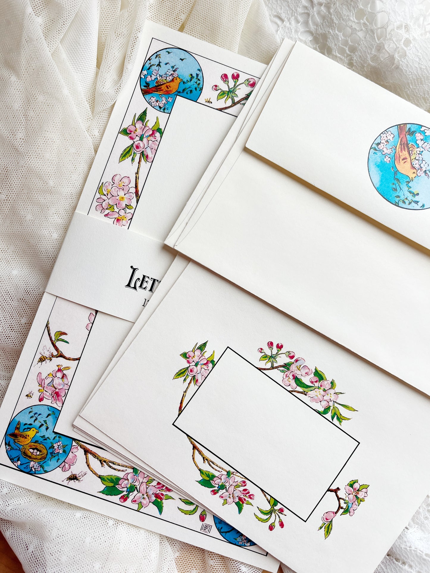 Vintage Themed Letter Writing Set