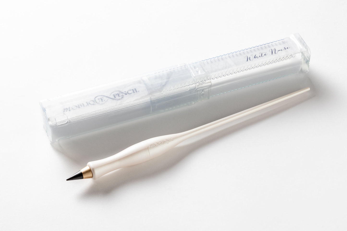 Moblique Infinity Pencil